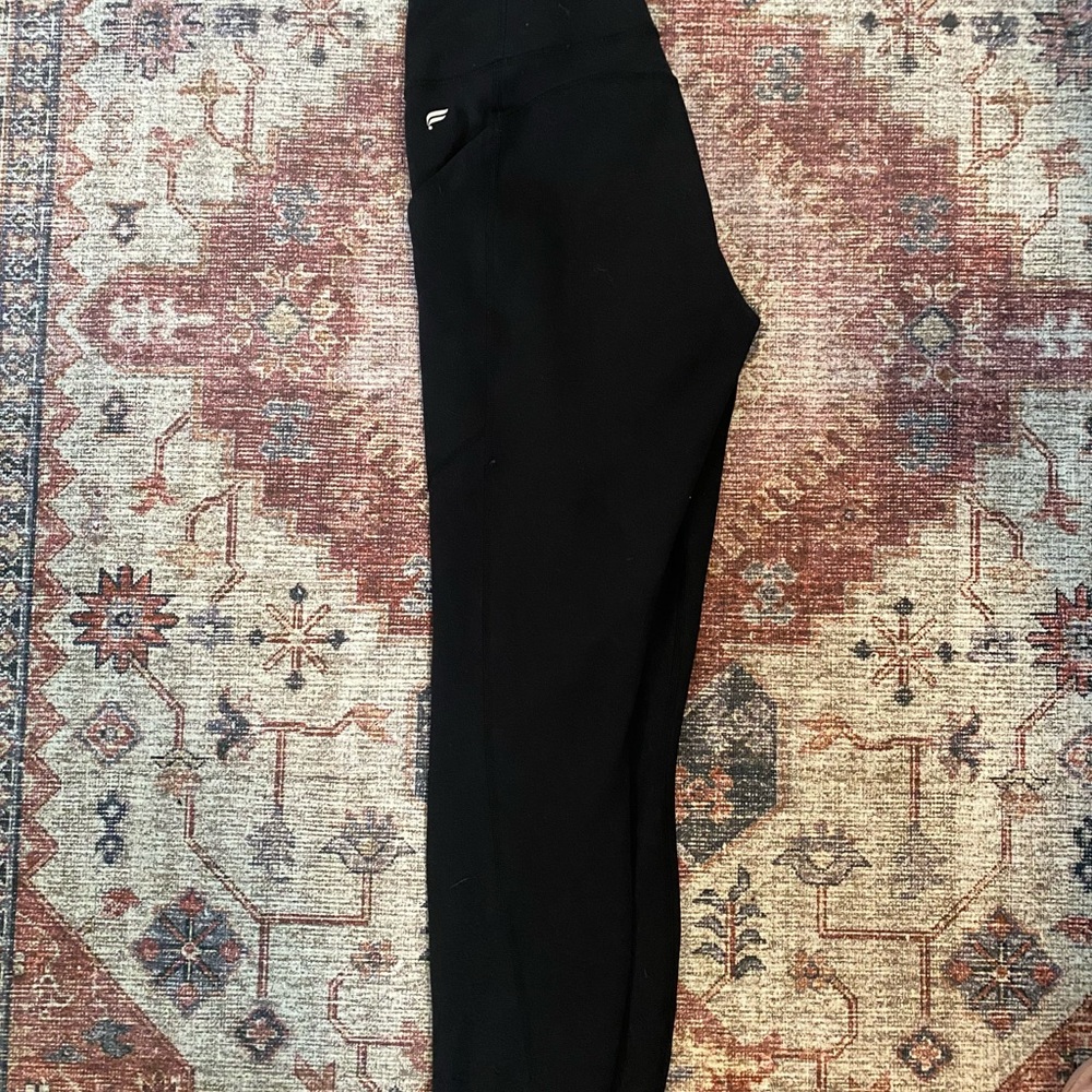 Fabletics black size 4 leggings